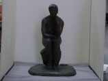 2025-107．裸婦像（座像）