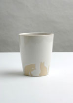 Becher mit Katzen