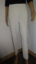 Hose beige von RIANI Gr. 42