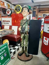 Soldat Skulptur Bundewehr Paintball Werbefigur Retro US-Flagge Army Soldier