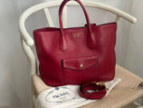 Prada Tasche Shopper Saffiano Lux rot