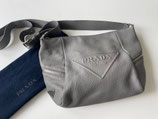 Prada Tasche Messenger Leder grau