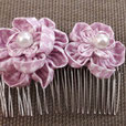 Peigne pour cheveux avec fleurs en tissu