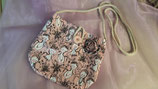 Petit sac en tissu avec fleur en tissu
