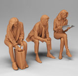 An der Haltestelle (F-570), 3D-Druck, 3er Figuren-Set, 1:32