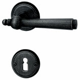 Türdrückergarnitur - HAGER 10.138/10.194 Serie Bern - geschmiedet, patiniert - für Zimmertüren - Drückervierkant 8 mm