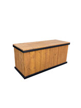 Steigerhouten uitgifte/buffet