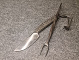 Mittelaltermesser mit  zweizinkinger Gabel