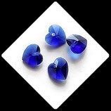 Perle coeur à facettes 10 x 10 mm bleu royal Réf : 144