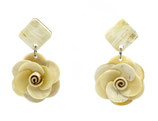 Horn Ohrringe  beige Blume Blüte (641)