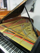 Yamaha C3 Flügel - 186 cm- schwarz poliert