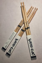 Drumsticks Promark Forward Hickory Classic