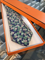 Hermes vintage silk tie. in original box!