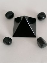 schwarze Obsidian Pyramide +4 Obsidian Trommelsteine- Shielding-