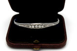 14 Karaat witgouden Art Deco armband, bezet met Bolsjewiek geslepen diamanten, ca.0.50 ct.