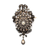18 Karaat goud met zilveren hanger met strik en guirlande bezet met roosdiamanten, ca.1860.