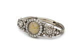 Engels witgouden met platina Art Deco horloge bezet met oldcut diamanten, ca. 4.72 ct., J.Cook & Sons, ca.1900.