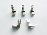 Geradeaus breites Nähfuß für Industrienähmaschine , Sohlenbreite 15,6 mm P733