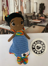 Pieza 21 - África (Muñeca amigurumi) + 1 mes de comedor en Escuela Canguro