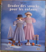 Broder des smocks pour les enfants  こどものための刺繍スモッキング　解説・型紙集２冊セット