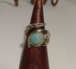 Ring mit Welo Opal