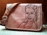 portrait shoulderbag