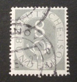 Bund 0127    8 Pf  Posthorn  gest