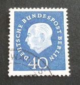 Berlin  185  R01 uN  40 Pf Heuss III  gest. adB.
