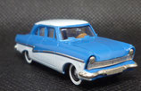 Brekina Ford Taunus 17 M  mit silberner Zierleiste