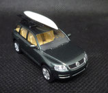 WW2 0060 02 29 VW Touareg  mit Surfbrett
