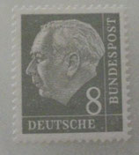 Bund 0182 Y II-  8 Pfg    -  liegendes Wz. **