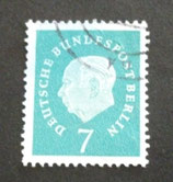 Berlin  182  R01 gN   7 Pf Heuss III  gest. adB.