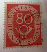 Bund 0137     80 Pf  Posthorn  gest     am B  Verschmierungen zum inneren Ring