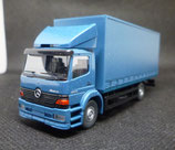 Wiking  0564   MB Atego 1823 Gardinenplanen Hängerzug  -  schlicht blau