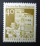 Bund 0494  40 Pf  Trifels / Pfalz   **