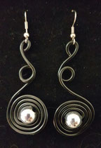 DRILLY SPIRALE MIT SCHWARZ UND WEISS