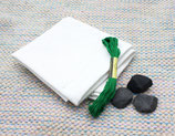 【瞑想セラピー必需品の道具】綿の布（自分で手作りキット）と、３つの石
