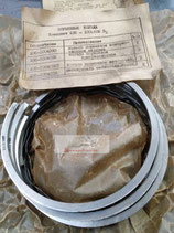 236-1000106-Б2 Kolbenringe Satz Dichtring Kolben Motor JaMZ JaMS 236/238. Piston rings engine JaMZ 236/238. Кольца поршневые (комплект на один цилиндр) двигателя (мотора) ЯМЗ ЯМЗ-236/238.