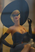 DESSOUS  III