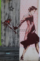 WANDTATTOO BLUMENFRAU