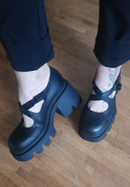 Schuhe mit mega Absatz von Lofina