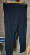 A LEGGINGS, Black, von Pluslavie