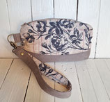 pochette à maquillage femme avec porte-cartes, faux cuir taupe et tissu beige avec des fleurs