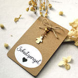 Schutzengel Anhänger – Glücksbringer aus Edelstahl auf Geschenkkarte