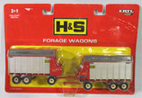 H & S Forage Wagons Set Ertl 1/64