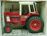 IH 1086 Tractor with Cab Ertl