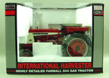 IH 504 Farmall Tractor, High Detail