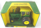 John Deere 4320 Collector Edition with Cab & Duals