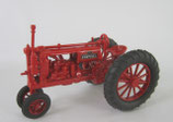 IH F 12 Farmall on Rubber Tractor