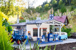 POLA 330821  Tankstelle mit Werkstatt